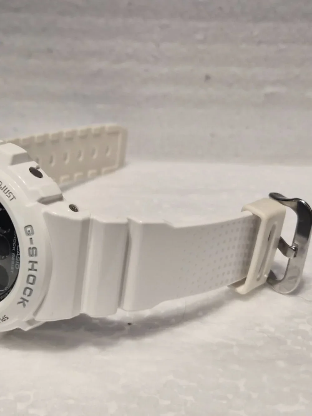 Casio G Shock White digital Gloss white